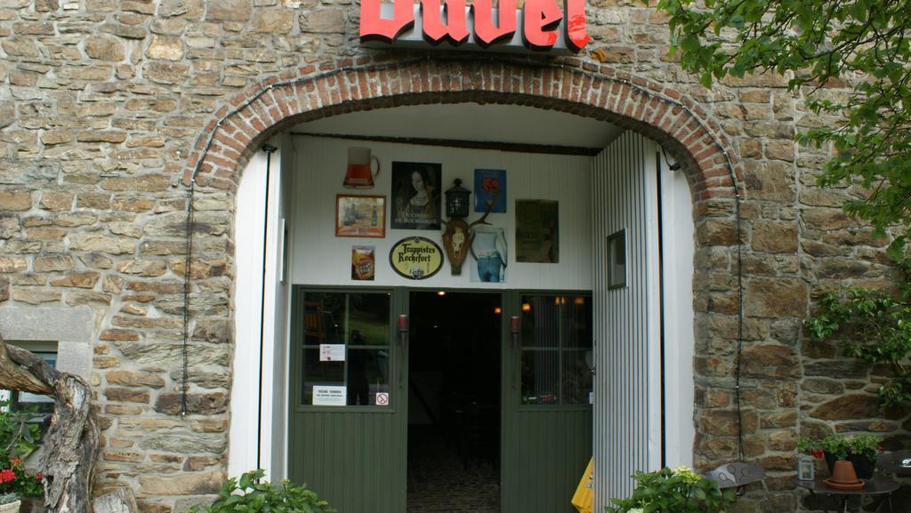 B&B Le Secret Du Bois Bourseigne-Vieille Екстериор снимка