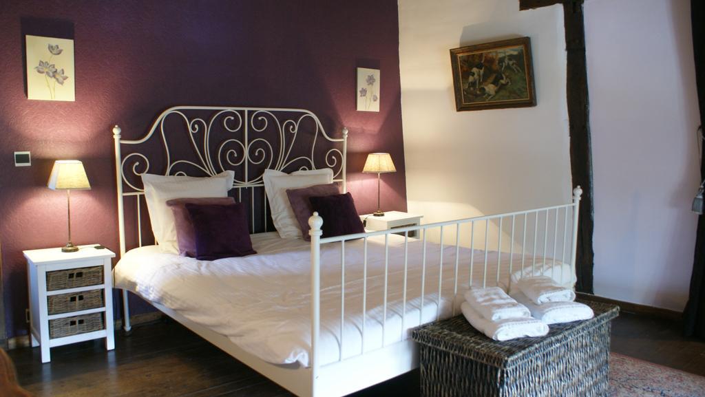B&B Le Secret Du Bois Bourseigne-Vieille Стая снимка